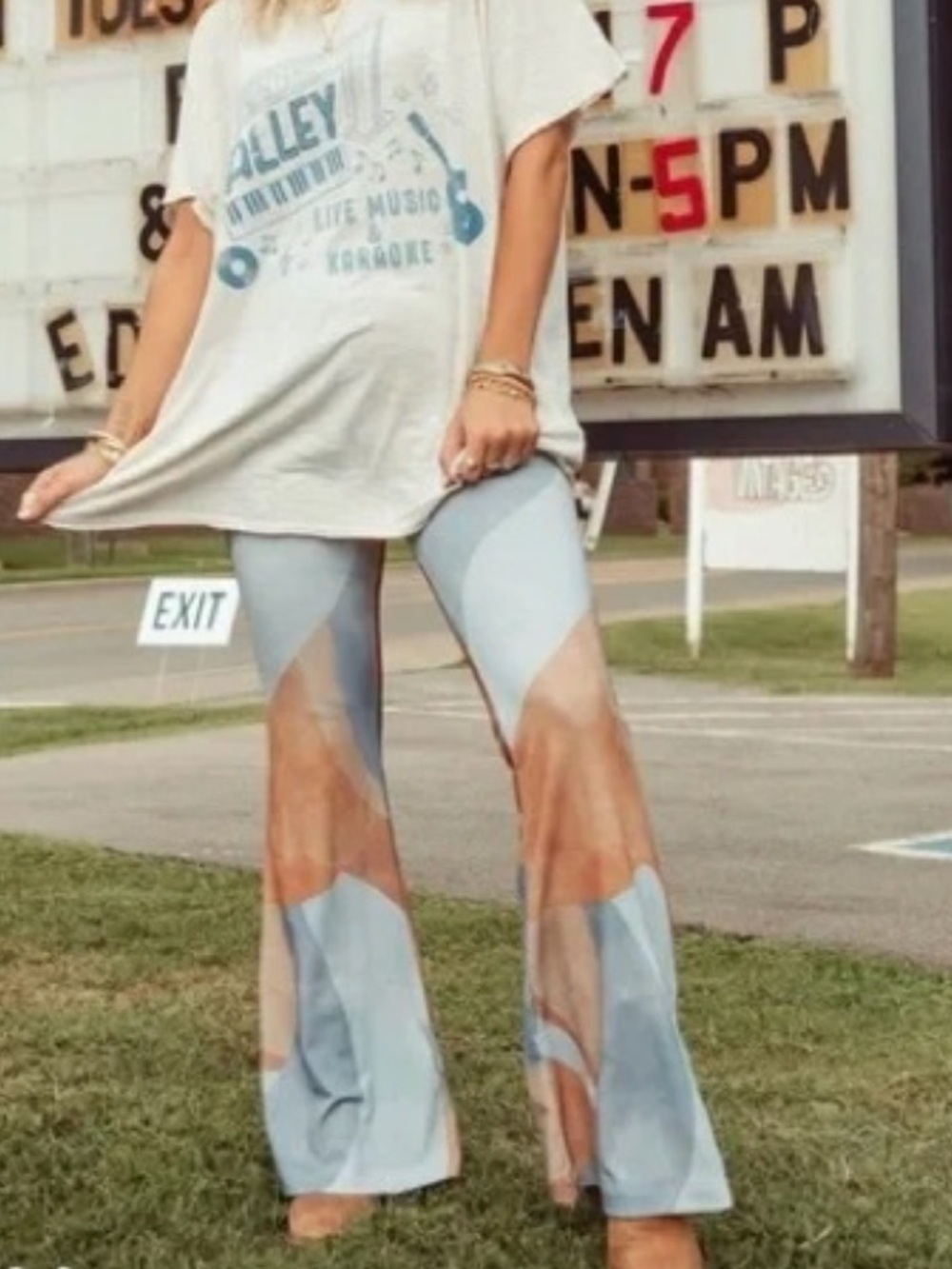 Show Me Your Mumu Maren Bells Abstract Flare Pants